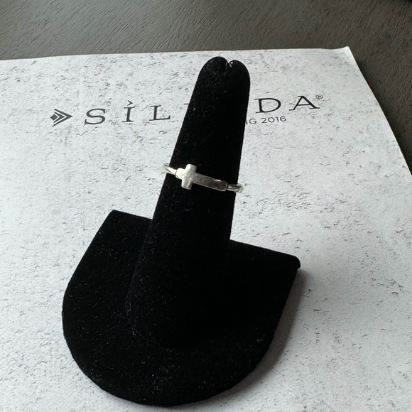 Silpada Simple Cross Ring In Pouch With Box - Picture 3 of 11